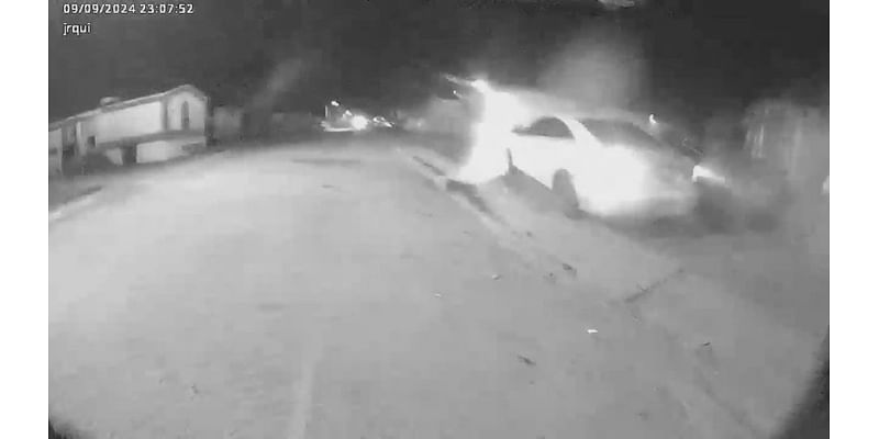 VIDEO: Woman rams into Española police car