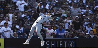 White Sox lose 120th game to tie record