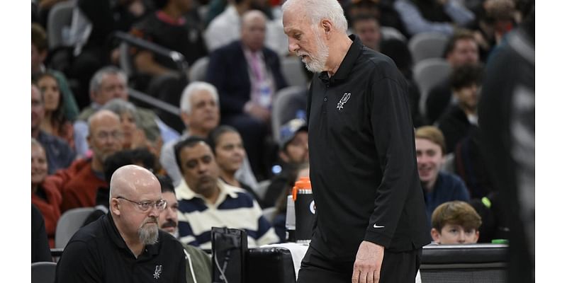 Spurs coach Gregg Popovich chastises home fans for booing Kawhi Leonard and the Clippers