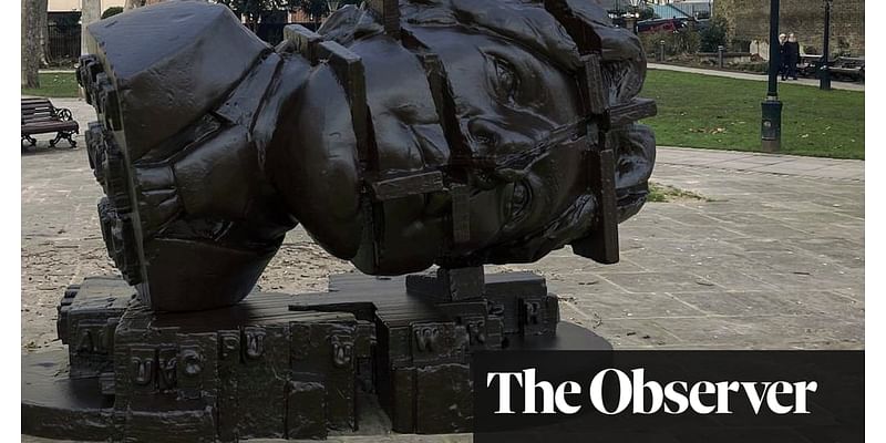 ‘Absolutely hideous’: new London sculpture of Oscar Wilde condemned by his grandson