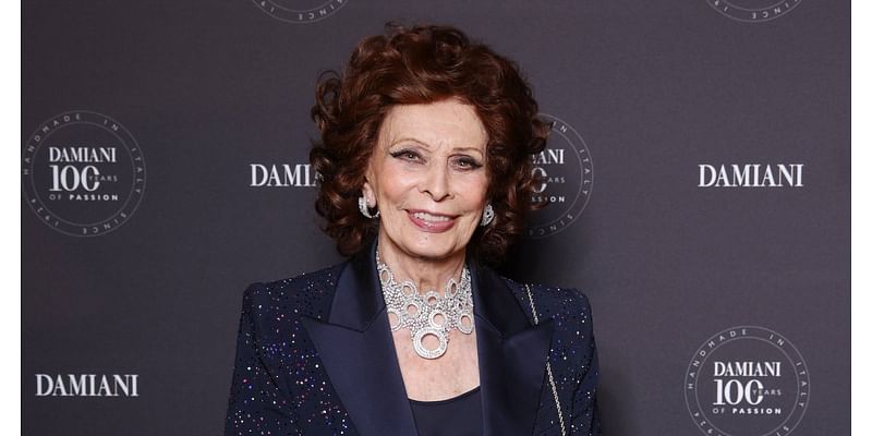 Sophia Loren, 90, Shares Her Plans to ‘Never’ Retire From Hollywood