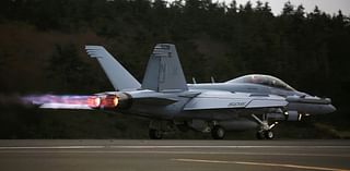 Fighter jet crash near Mount Rainier prompts search for 2 U.S. Navy aviators