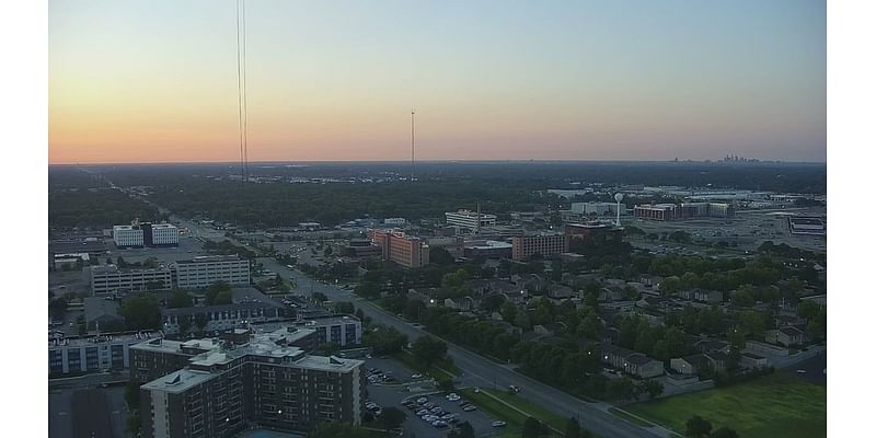 Metro Detroit weather: Mild stretch, some rain to start the week