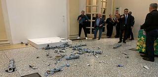 Man smashes Ai Weiwei’s ‘Porcelain Cube’ at Italy art show