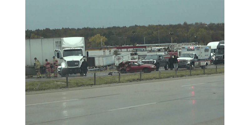 Road reopens after vehicle accident southbound on I-35