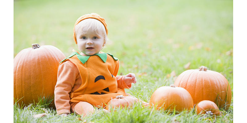 How to keep children safe during trick-or-treat