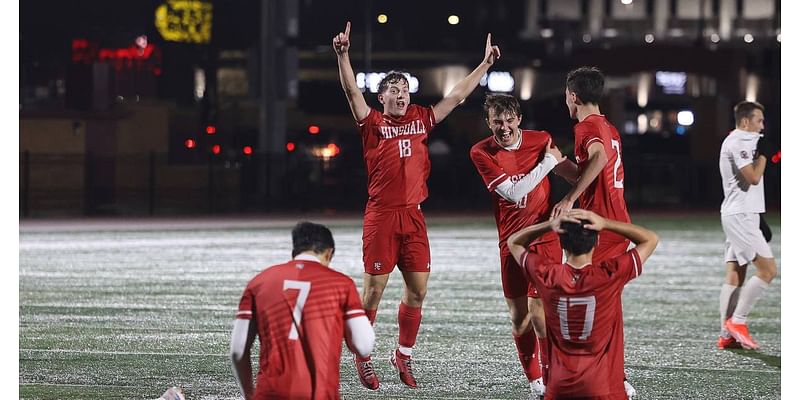 Austen Szurgot’s goal with 1:12 left sends Hinsdale Central to state with 2-1 win over Lockport