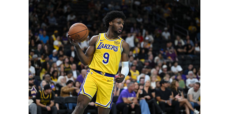 Lakers HC raves about rookie sensation after preseason debut