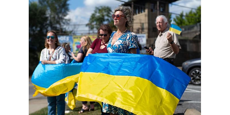 Ukrainian President Zelenskyy visits Pennsylvania ammunition factory to thank workers