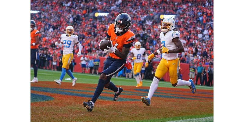 Watch: Former Oregon Ducks’ stars renew scoring connection for the Denver Broncos