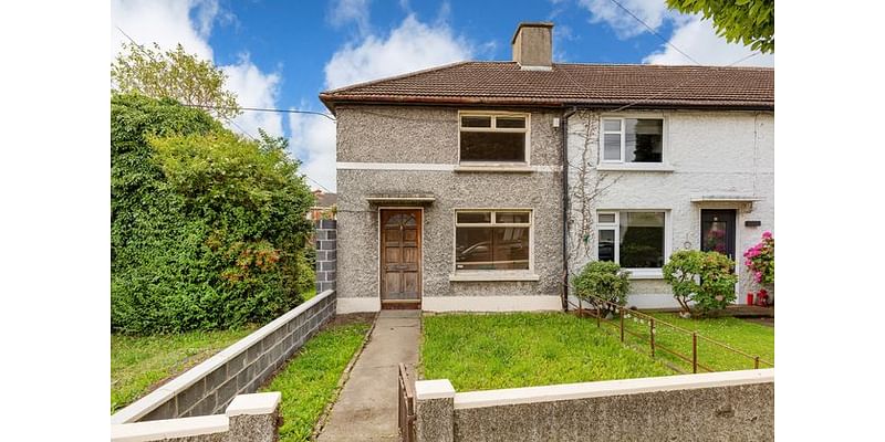 Fix it up: End-of-terrace near Clontarf promenade needs full revamp, but is packed with potential