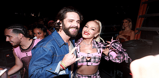 Watch Thomas Rhett's Reaction To Gwen Stefani's Energetic Vegas Performance