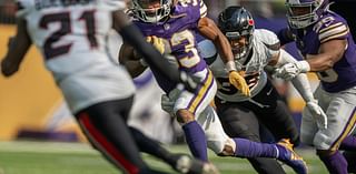 Vikings find balance through running back Aaron Jones in blowout win over Texans