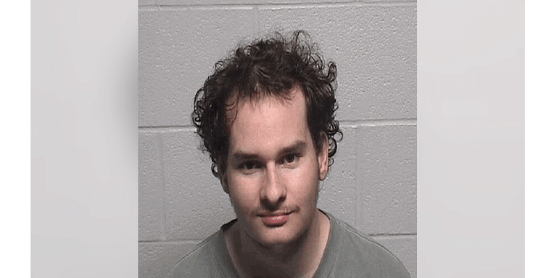 Suburban man arrested for arson in Buffalo Grove fire