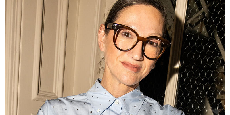 Why Do So Many Women Wear Giant Eyeglasses?