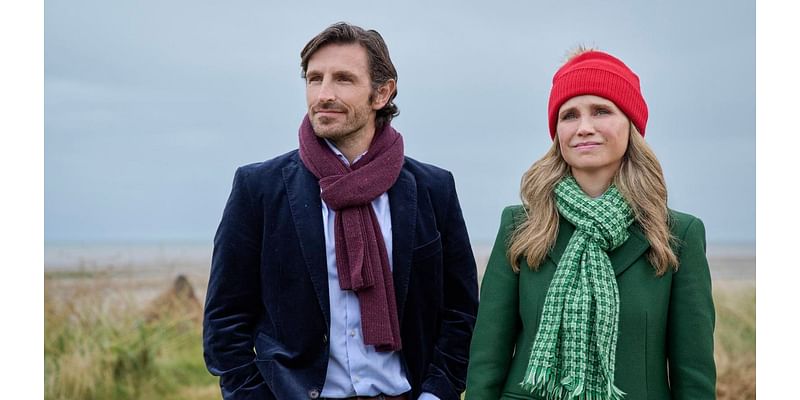 Hallmark Beat CNN In Primetime Last Week — Here’s A Supersized Guide To Ratings And All 32 New Holiday Films