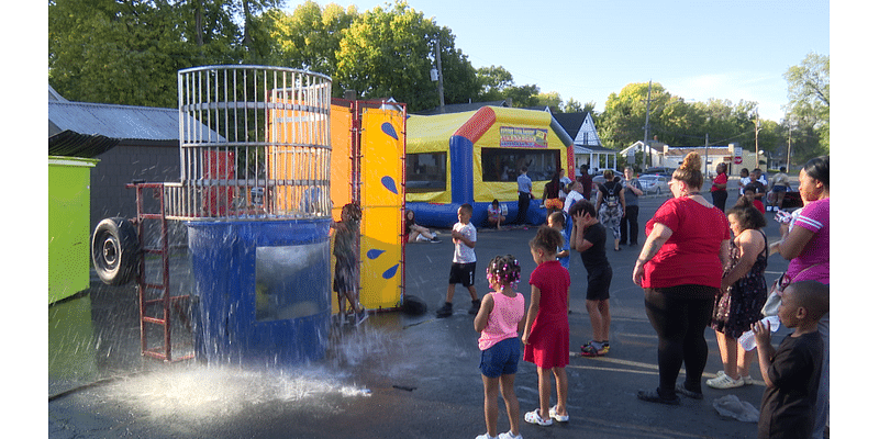 ‘Back to School Jamboree’ gives Peoria residents a different look at the police