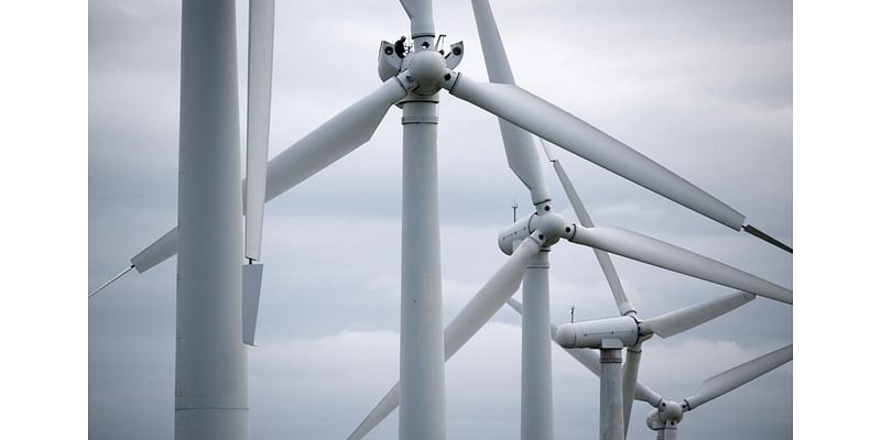 ‘Dunkelflaute’ sends wind power generation plummeting in UK and Germany