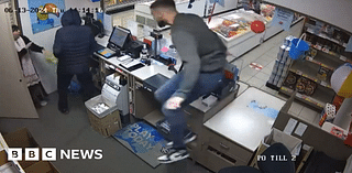 Armed robber tackled on CCTV by Dunfermline Nisa staff is jailed