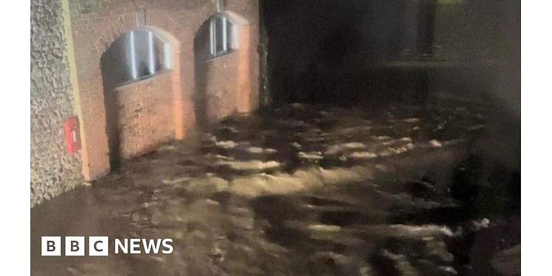 Somerset flooding: Homes submerged and people 'stuck'