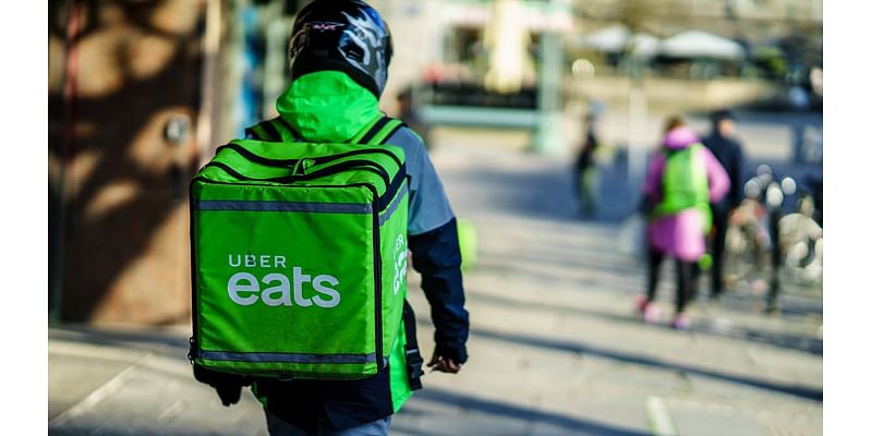 UberEats worker earns $6 for the easiest delivery he's ever made