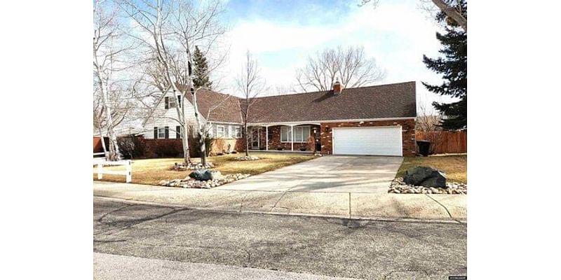 5 Bedroom Home in Casper - $575,000