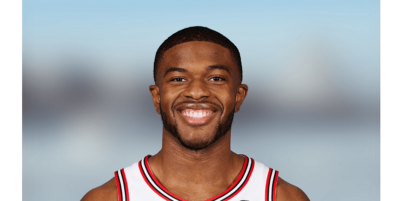 EJ Liddell signs two-way deal with Bulls