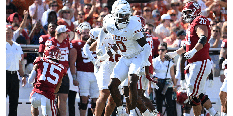 Texas' Jahdae Barron, Anthony Hill Jr. tabbed Bednarik Award semifinalists