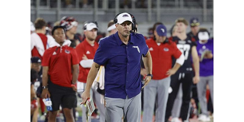 Florida Atlantic's Tom Herman breaks silence on viral postgame handshake