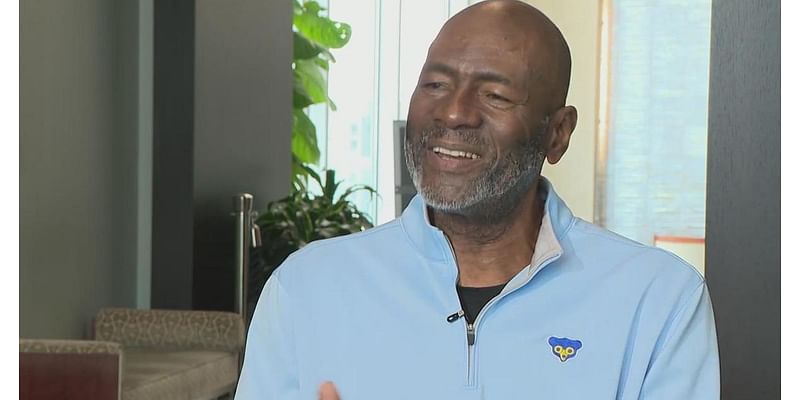 Baseball Hall of Famer shares warning signs after genetic condition leads to heart transplant