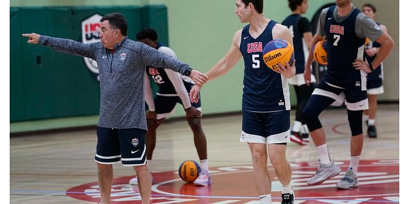 ESPN's Fraschilla speaking at Wednesday's Tipoff Luncheon