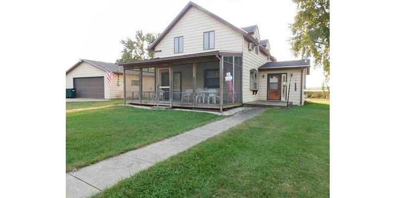 3 Bedroom Home in Burlington - $305,000