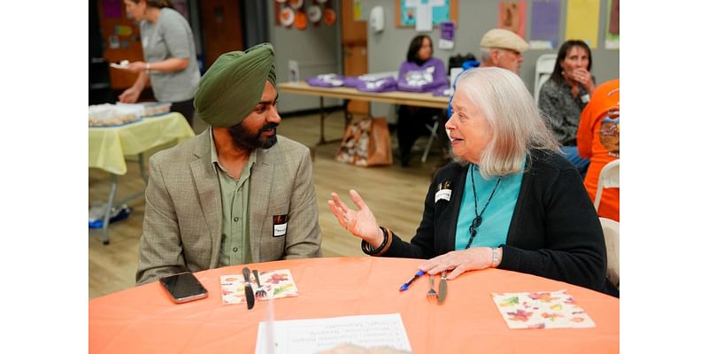 Oklahomans of different beliefs gather over a meal to foster interfaith friendships