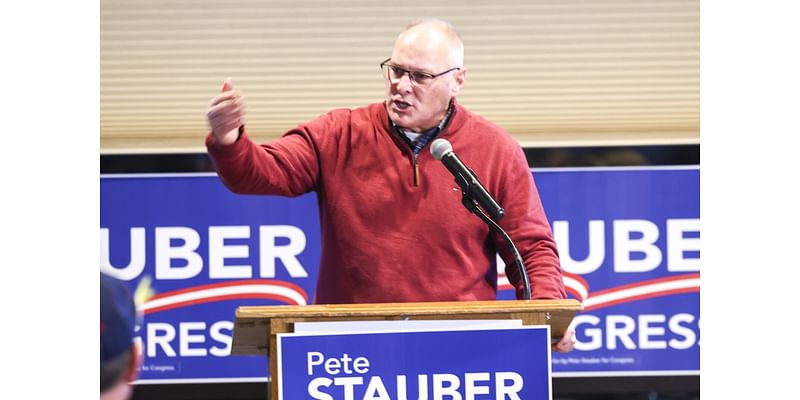 Pete Stauber leads Jen Schultz in 8th Congressional District rematch