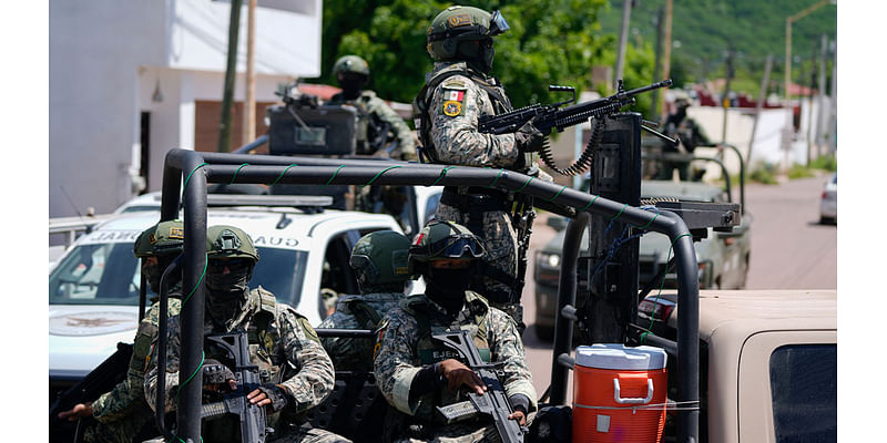 Mexico's Sinaloa cartel conducting random searches of cellphones, sometimes with deadly consequences