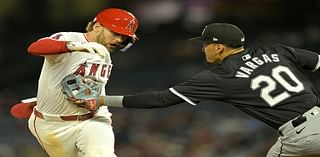 Angels snap skid with win over White Sox