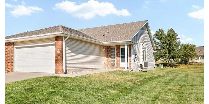 2 Bedroom Home in Omaha - $270,000