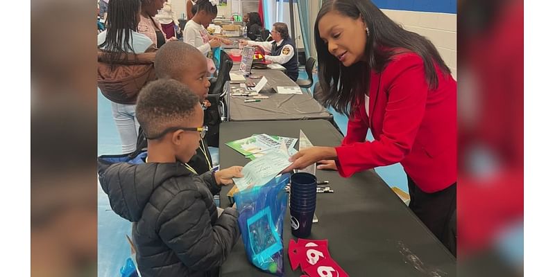 WJBF’s Dee Griffin visits Copeland Elementary for Career Day