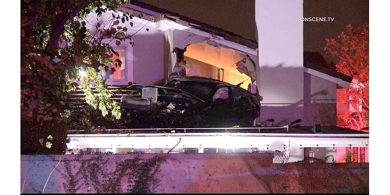 4 occupants of Mustang injured when the car crashes into the 2nd story of California home