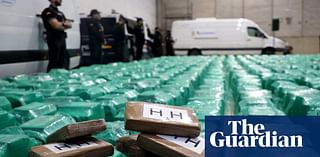 Spanish police seize record cocaine haul in banana shipment from Ecuador