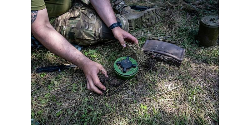 US Will Provide Land Mines to Ukraine After Approval on Missiles