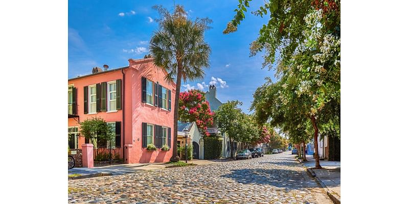 I was born and raised in Charleston. Here are the 10 biggest mistakes I see tourists make when they visit.