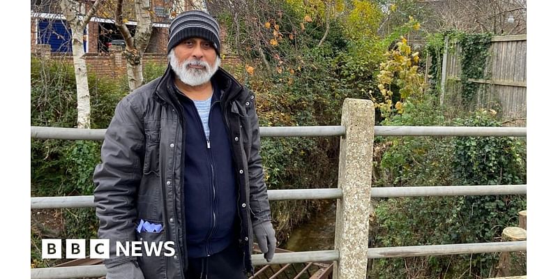 Bottleneck Attleborough stream causing flood to be improved