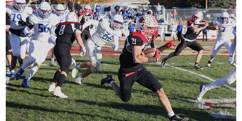 Cardinals advance in first round of playoffs