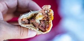 These Mexicali-style, aluminum foil-wrapped burritos are for ‘lonches', not influencers