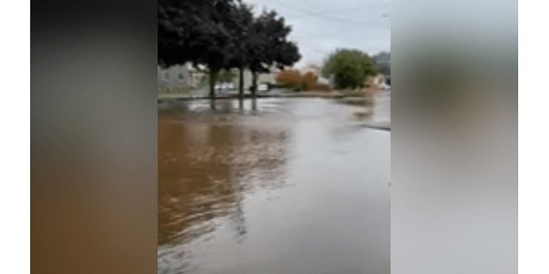 Large main break causes discolored water, floods Northwest Portland street