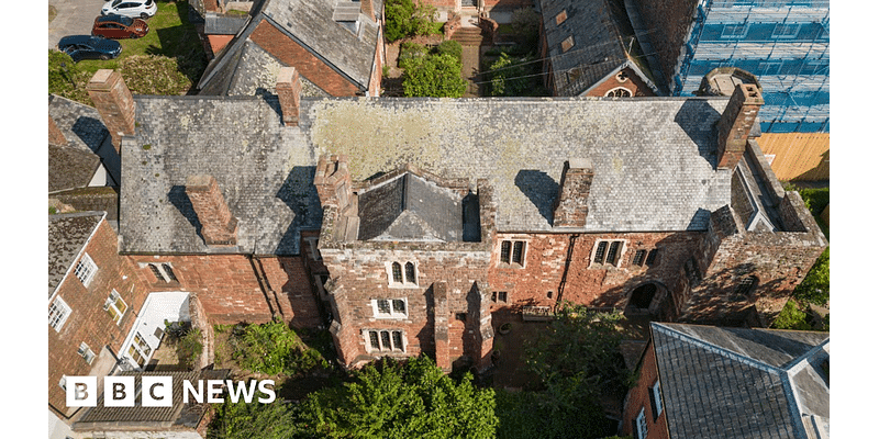 Repairs under way for listed buildings