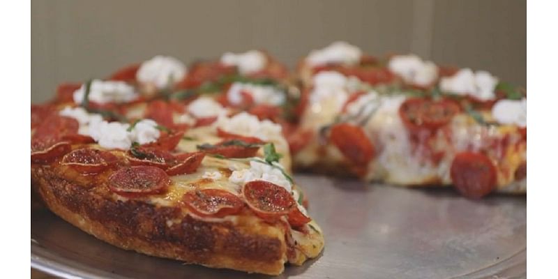 The Food Guy: Pie Life Pizza and Novel Pizza Café