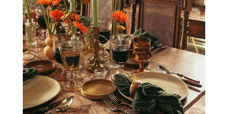 How to Create the Perfect Holiday Tablescape, According to the Pros