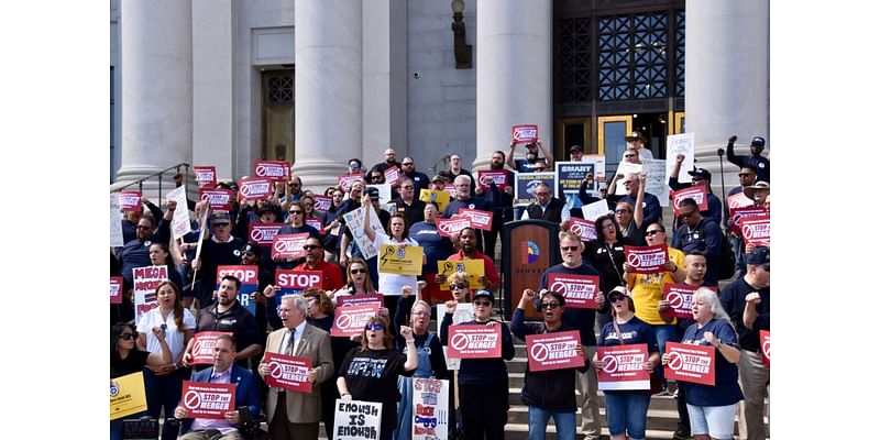 Colorado grocery workers rally against Kroger-Albertsons merger as antitrust trial begins in Denver